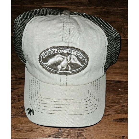 Duck Commander Cap Putty and Moss Trucker Hat "Arise, Kill, Eat" New With Tags - Picture 1 of 10